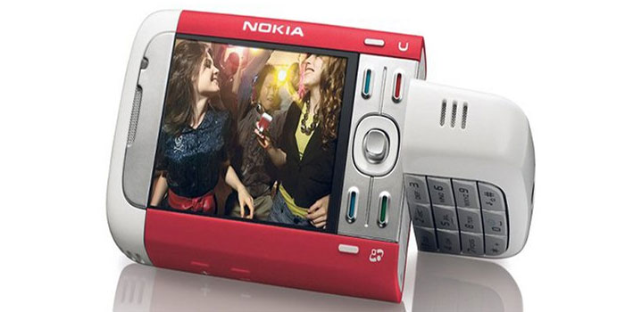 Nokia 5700 Rotating Camera Phone