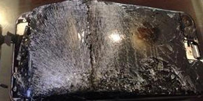Apple iPhone 6 Explodes