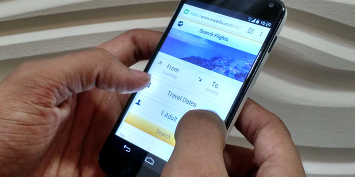 Expedia India Travel Booking On Smartphone