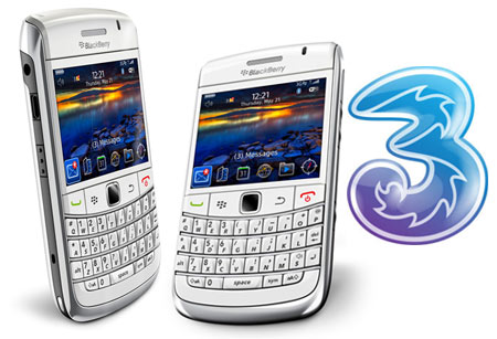 BlackBerry Bold 9700 white