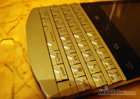 BlackBerry Porsche Design P'9981 02