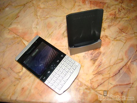 BlackBerry Porsche Design P'9981 03