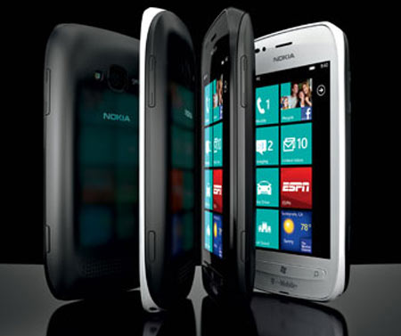 T-Mobile Nokia Lumia 710 01