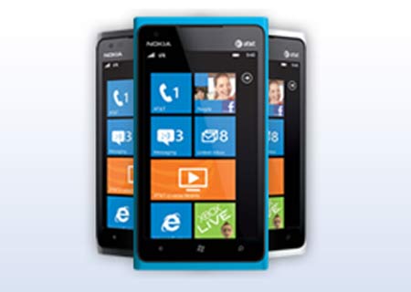Nokia Lumia 900 01