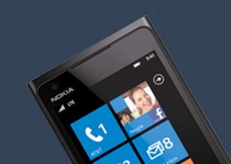 Nokia Lumia 900 01