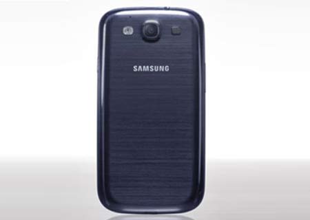 Samsung Galaxy S III 03