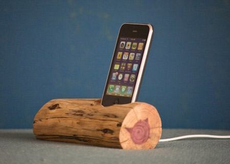 Woodtec iPhone Dock